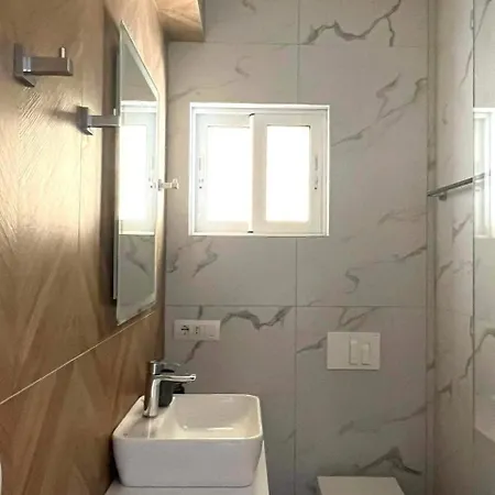 Sea Gem Luxury Apartament Saranda
