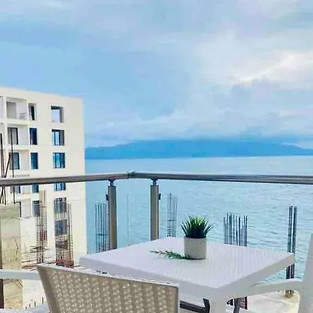 Sea Gem Luxury Apartament *
